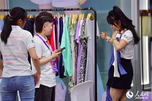 助力服装企业出海 江西南昌举办服装服饰博览会